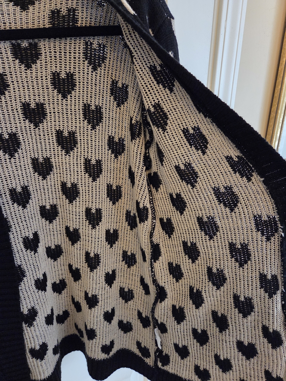 Black & Tan Heart Open Cardigan Sweater With Pockets - Picture 5 of 7